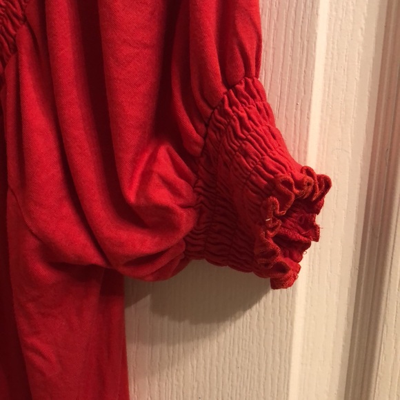 Boston Proper Red Ruffled Blouse👗 - Picture 2 of 5